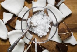 hair-masks-with-coconut